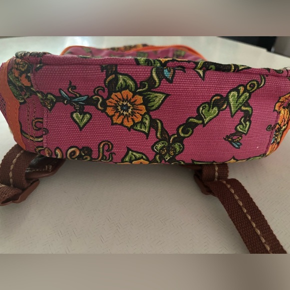 Adorable Saksroots small backpack. - Picture 9 of 11